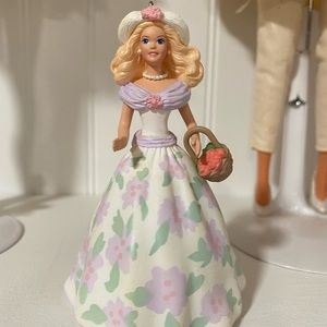 Barbie 1995 holiday ornament